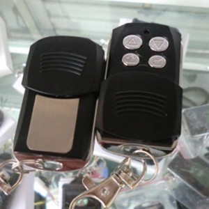 Sao chép, làm thêm remote cửa cuốn, khoá cửa cuốn, điều khiển cửa cuốn tại quận 7