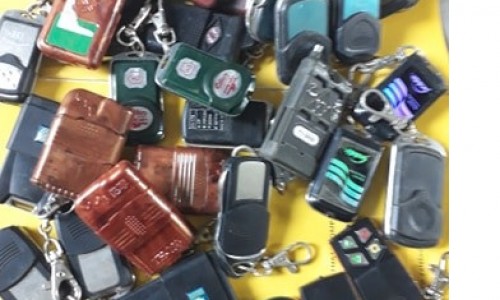 Sao chép chìa khoá cửa cuốn tại nhà (remote, điều khiển) phường Gia Định, lấy ngay