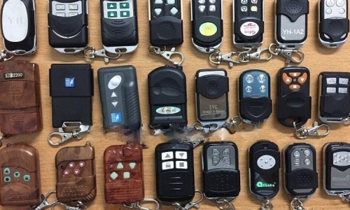 Sao chép chìa khoá cửa cuốn tại nhà (remote) xã Bà Điểm, lấy ngay