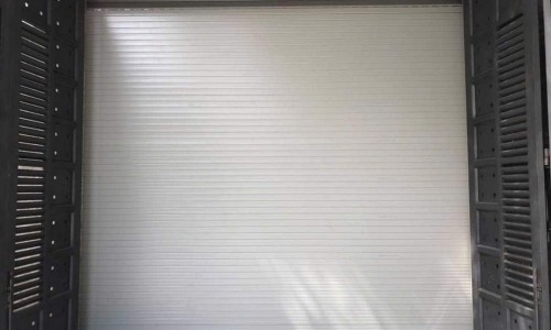 SỬA CỬA CUỐN BỊ KẸT NAN, BỊ KÊU, GÃY NAN CỬA LÀM CỬA KHÔNG CHẠY QUẬN 11