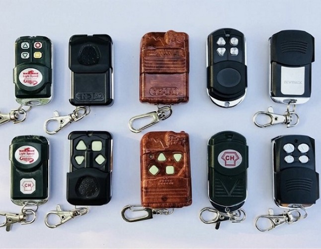 Bán giá sỉ remote cửa cuốn chép máy, học mã 433.92, mã gạt, mã nhảy 365, 315, 336